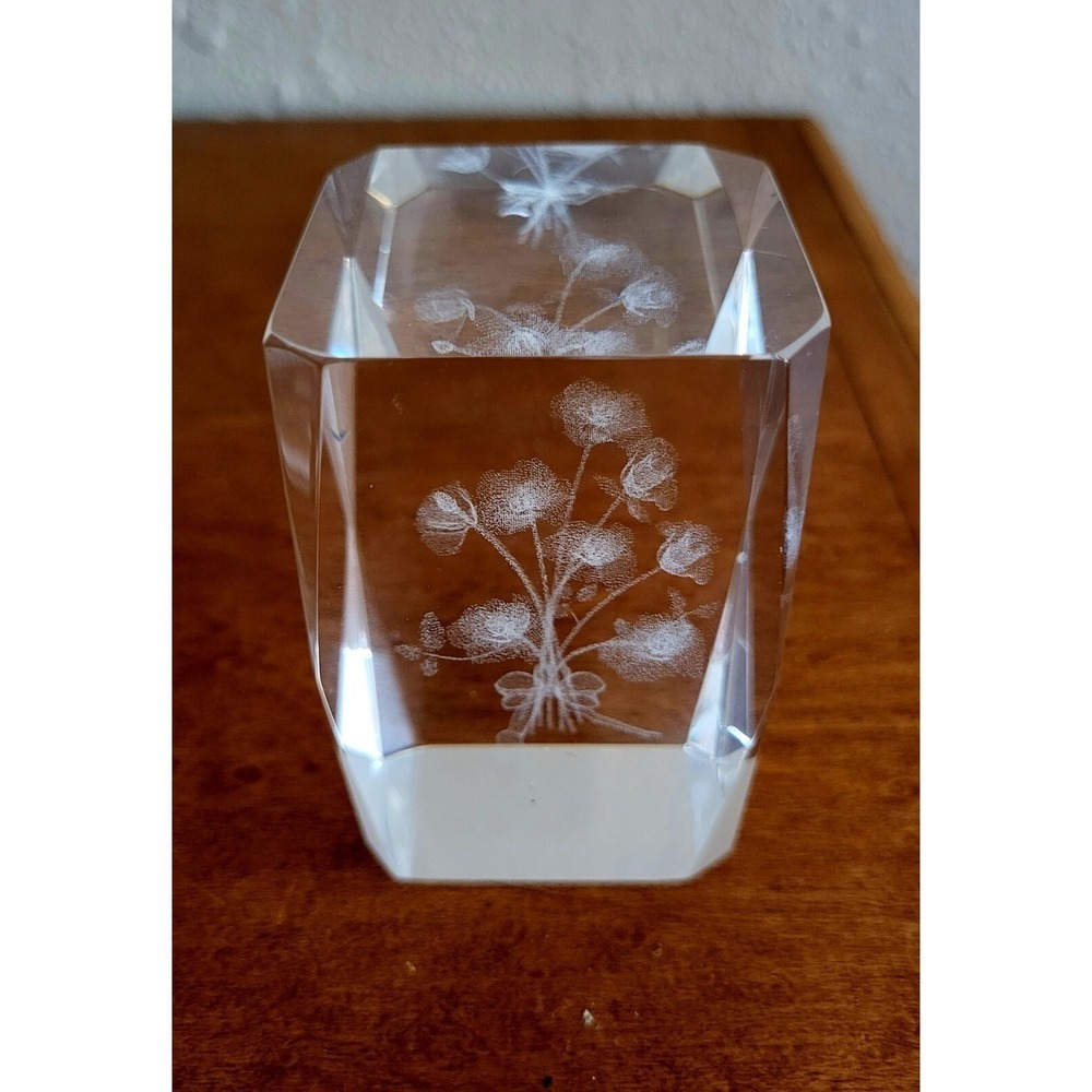 3D Laser Etched Crystal Glass Faceted‎ Paperweight Flowers Bouque — Mother's Day